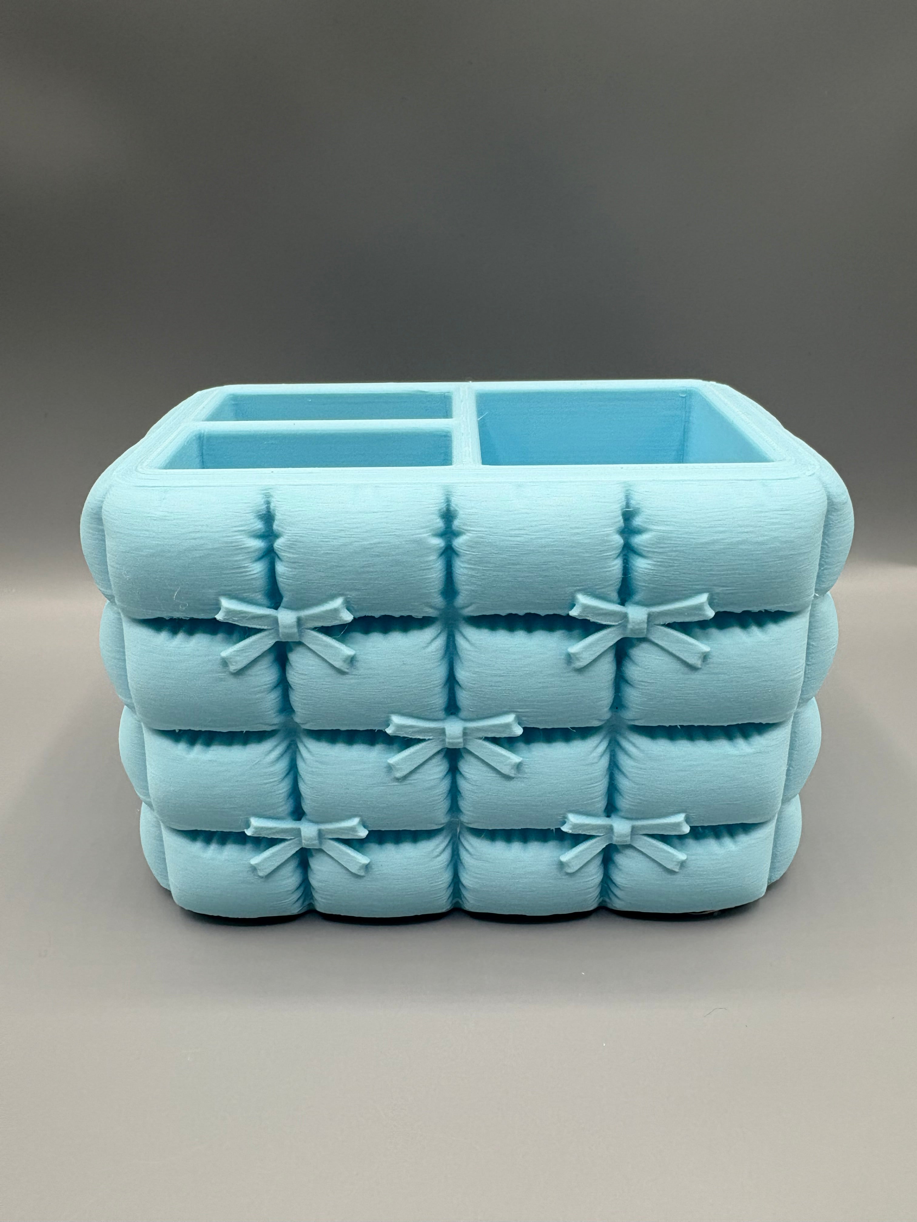 Aesthetic Quilted Bow Makeup Organizer Brush Holder