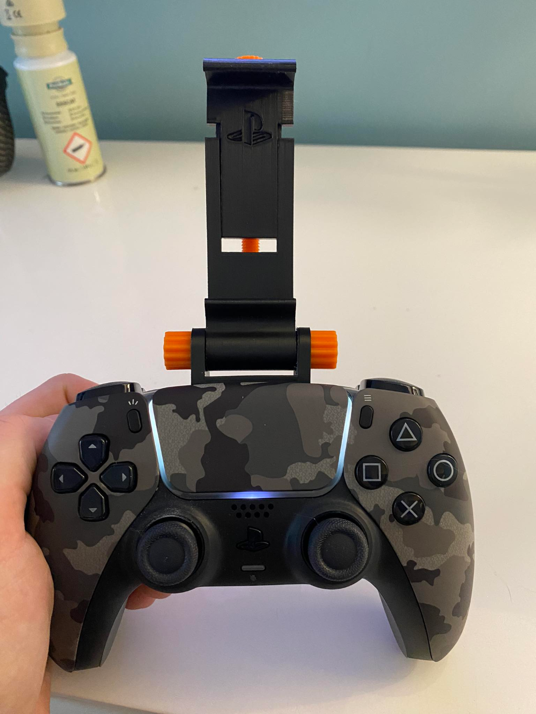 Dualsense adjustable phone holder PS5