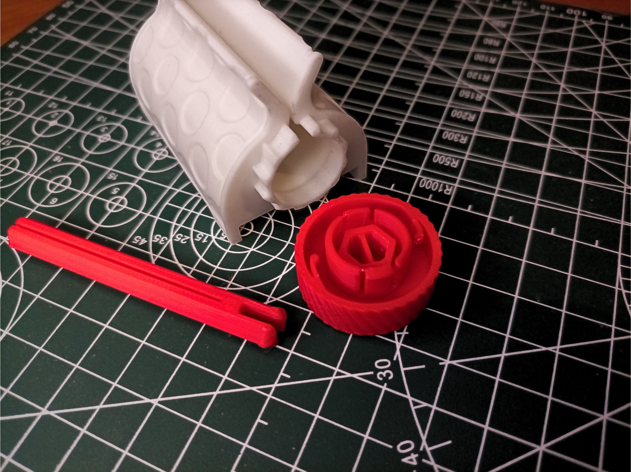 Toothpaste Squeezer